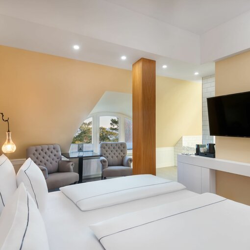Loft Penthouse Suite mit Bett