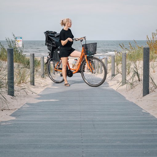 Strandhotel Ahlbeck rent a bike | © Konrad Langer